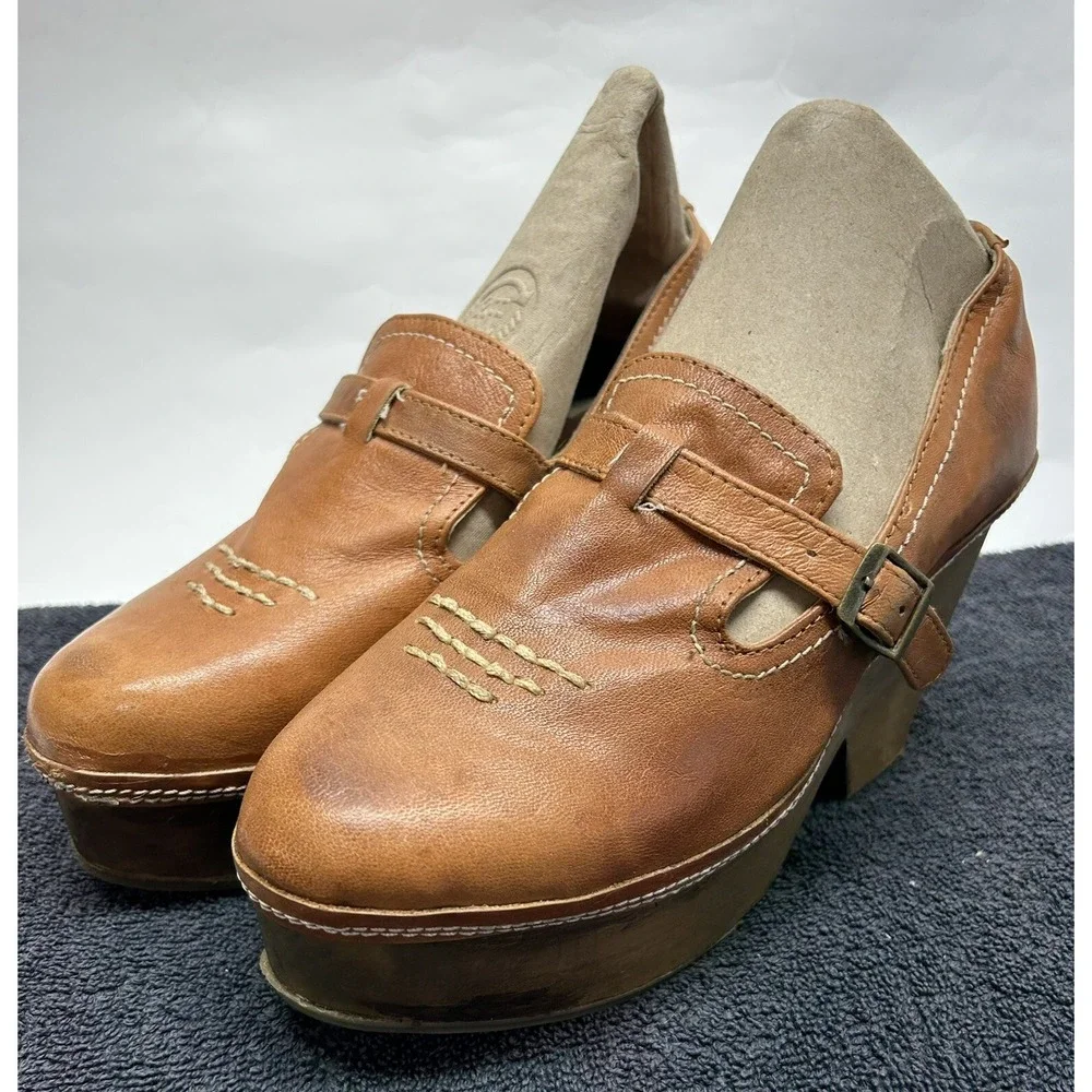 Urban Outfitters Ecote Womens Size 8 Brown Mary Jane Heels